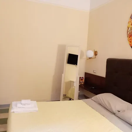 Piazza Verdi Liberty House Apartmán *