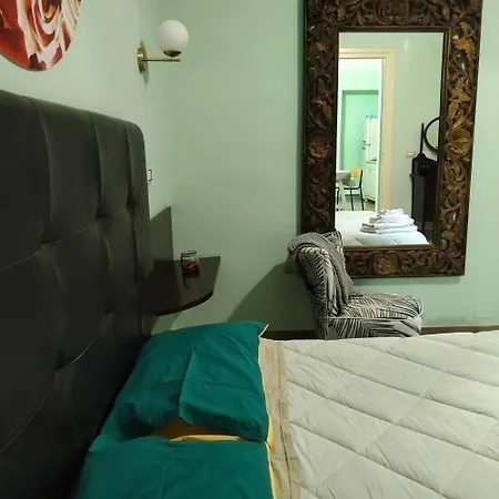 Piazza Verdi Liberty House Apartmán *