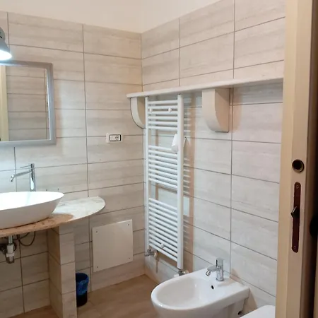 Piazza Verdi Liberty House Апартаменты *