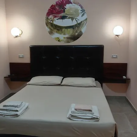 Piazza Verdi Liberty House Лечче