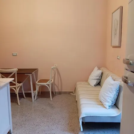 Piazza Verdi Liberty House Лечче