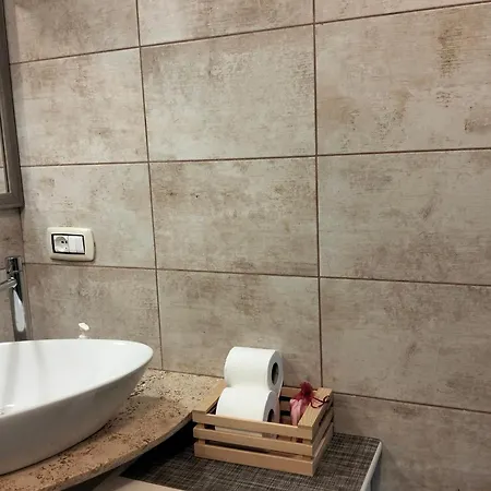 דירה Piazza Verdi Liberty House לצ'ה